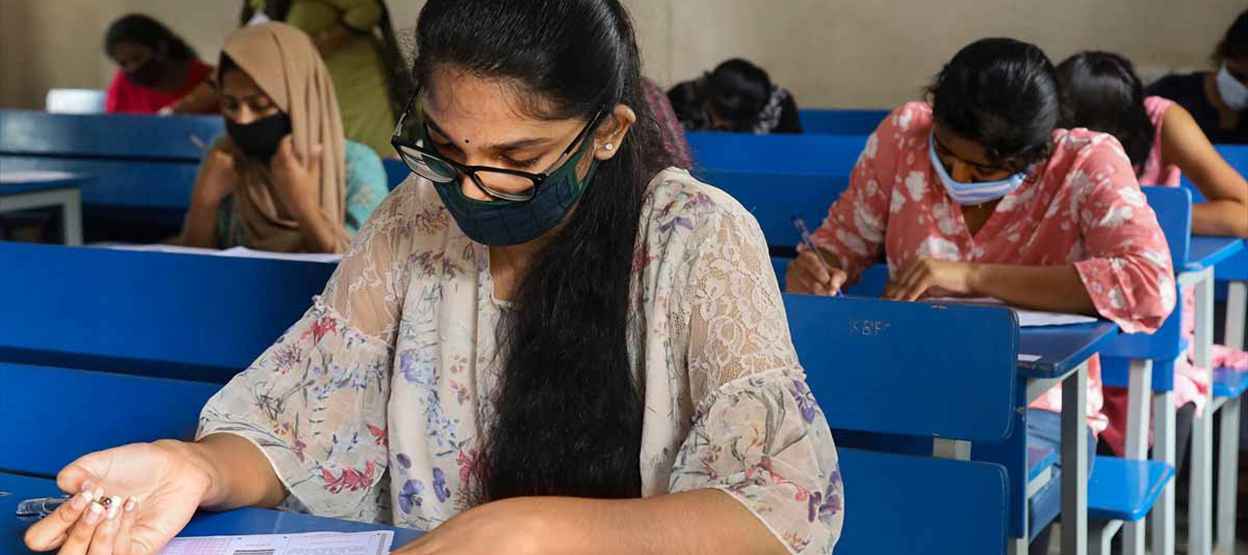 Candidates in UPSC exam